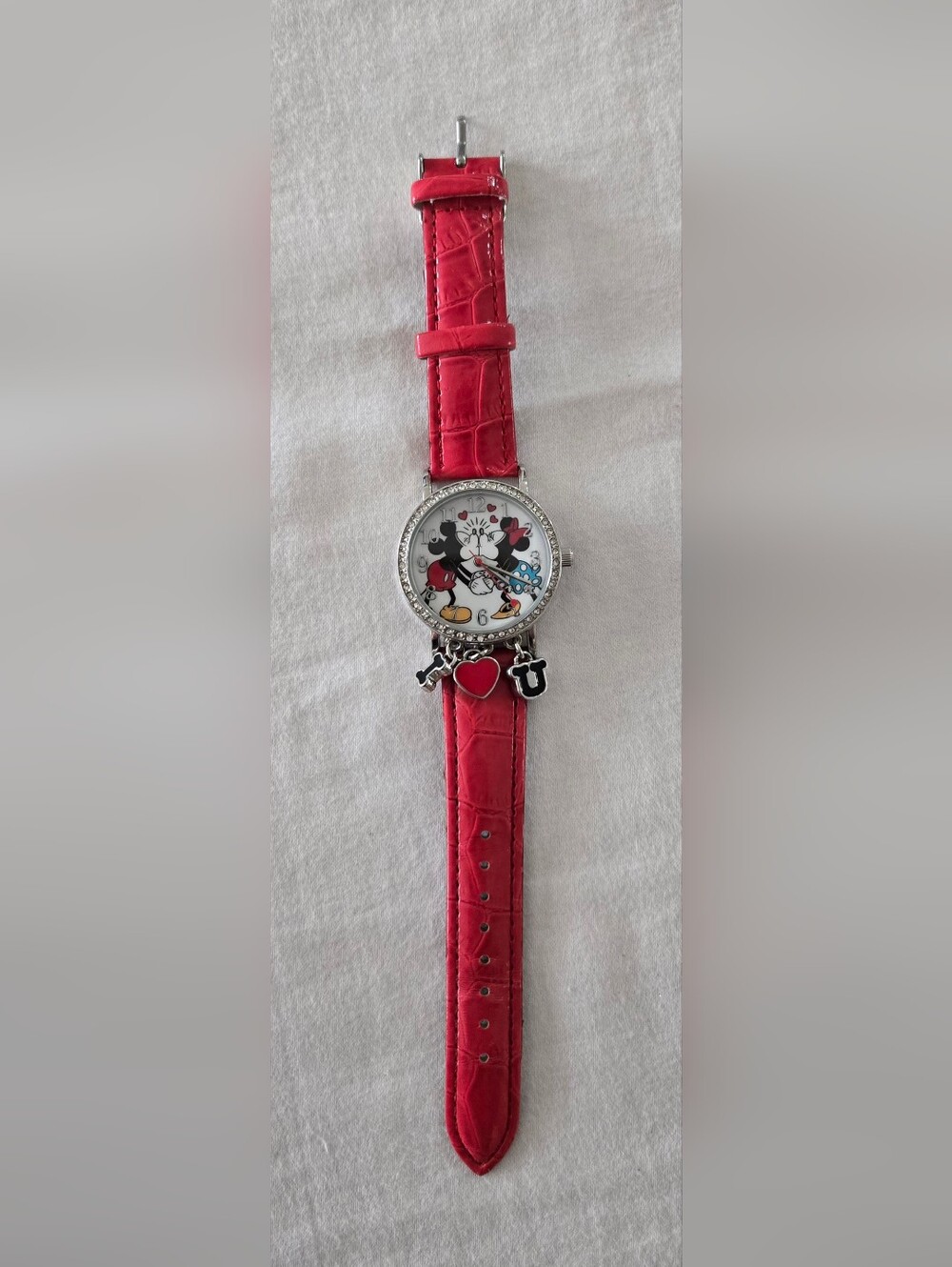 Disney Mickey & Minnie "I Love You" Kissing Watch